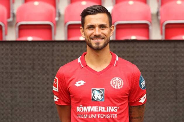 DANNY LATZA 1. FSV MAINZ 05 FUSSBALL, GER, 1.BL, PORTRAETTERMIN 2019 2020, 