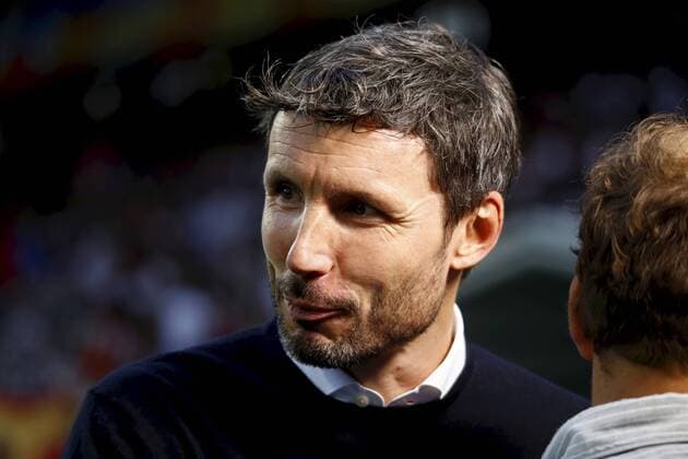 30.07.2019 Basel , Fussball Herren UEFA Champions League Qualifikation Saison 2019 2020 FC Basel - PSV Eindhoven. Im Bild : Trainer Mark Van Bommel Eindhofen .Aktion