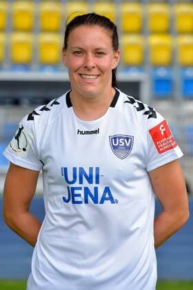 17 Lisa Seiler, FF USV Jena, Saison 2019 2020 im Ernst-Abbe-Sportfeld. Jena Thueringen Deutschland