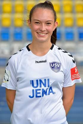 16 Pia Große, FF USV Jena, Saison 2019 2020 im Ernst-Abbe-Sportfeld. Jena Thueringen Deutschland