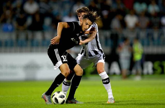 UEFA Champions League Second Qualifying Round Second Leg, Dalga Arena, Baku, Azerbaijan 31 7 2019 Qarabag vs Dundalk Qarabag s Abdullah Zoubir and Sean Gannon of Dundalk Abdullah Zoubir and Sean Gannon 31 7 2018  Copyright: x©INPHO RyanxByrnex RB1_9944