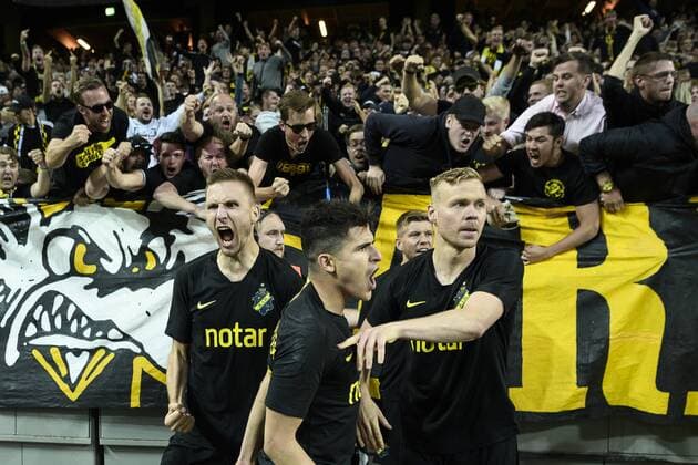 Sport Bilder des Tages 190731 Players of AIK celebrates after Tarik Elyounoussi s 3-1 goal during the UEFA Champions League qualifying match between AIK and Maribor on July 31, 2019 in Stockholm. Photo: Jesper Zerman BILDBYRAN Cop 234 Fotboll Football UEFA Champions League 2019 2020 Champions League qualification CL AIK Maribor jubel Copyright: JESPERxZERMAN BB190731JZ129