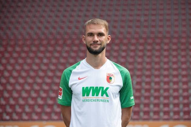 Simon Asta; FC Augsburg 1907; 1.BL, Porträttermin 2019 2020,