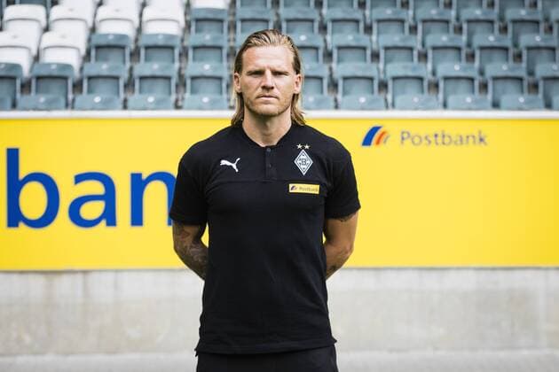 Mönchengladbach, 01.08.2019 Übergangstrainer Eugen Polanski Porträttermin 2019 2020 Borussia Mönchengladbach