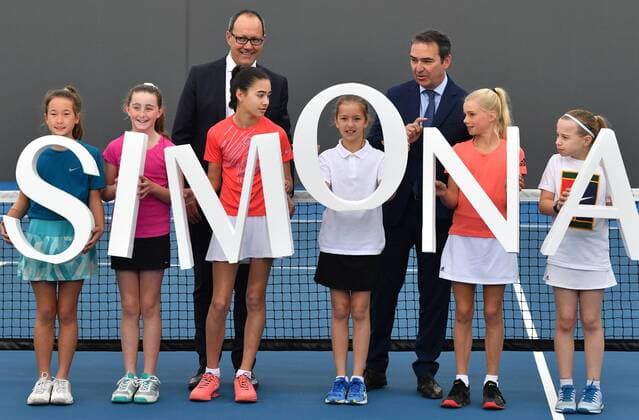 TENNIS ANNOUNCEMENT ADELAIDE, South Australian Minister for Recreation, and Racing Corey Wingard (rear left) and South Australian Premier Steven Marshall (rear right) pose for a photograph with children holding a sign that refers to Tennis player Simona Halep at Memorial Drive Tennis Centre in Adelaide. Friday, August 2, 2019. Tennis South Australia is making a major announcement about Adelaide s new tennis tournament starting in 2020. ( NO ARCHIVING, EDITORIAL USE ONLY, NO USE IN BOOKS WITHOUT CONSENT ADELAIDE SA AUSTRALIA  Copyright: xDAVIDxMARIUZx 20190802001411540558