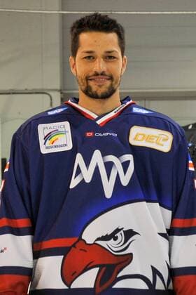 Adler Mannheim Mannheims Sinan Akdag (Nr.7) im Portrait der Adler Mannheim in der Saison 2019 2020. Mannheim. 30.07.19 Eishockey SAP Arena , Mannheim Baden Wuerttemberg Deutschland SAP Arena