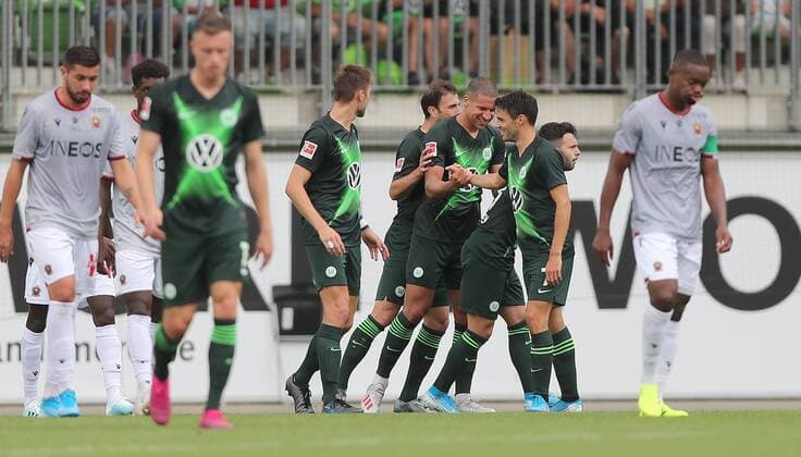Torjubel Jeffrey Bruma (VfL Wolfsburg) DFL REGULATIONS PROHIBIT ANY USE OF PHOTOGRAPHS AS IMAGE SEQUENCES AND OR QUASI-VIDEO.