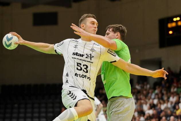 HANDBALL - Allstars vs Kiel, test match GRAZ,AUSTRIA,03.AUG.19 - HANDBALL - Styrian Allstars vs THW Kiel, test match. Image shows Nikola Bilyk (Kiel) and Daniel Dicker (Allstars). GEPAxpictures xChristianxWalgram