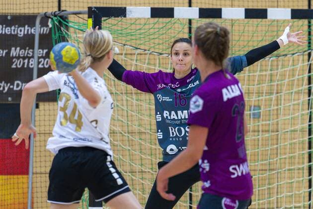 Wittlich, Deutschland 02. August 2019: Turnier - Handball-Cup 2019 - TuS Metzingen vs. SG BBM Bietigheim Kim Braun (Bietigheim), Nicole Roth (Metzingen) Wittlich Eventum Rheinland-Pfalz Deutschland