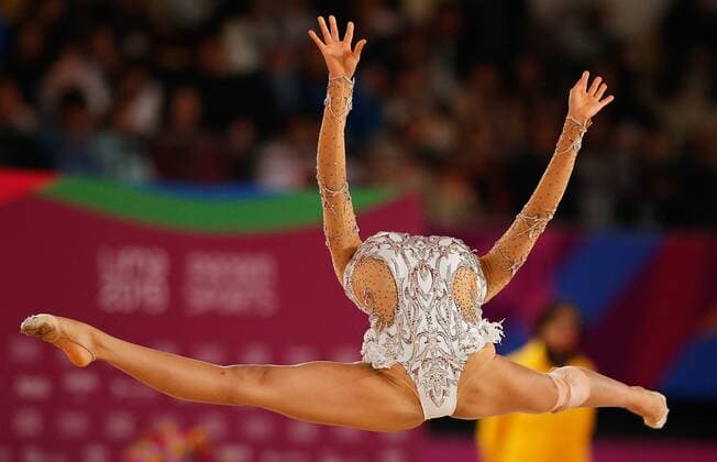 Bilder des Jahres 2019, Sport 08 August Sport Themen der Woche KW31 Sport Bilder des Tages PanAmericano Games Lima 2019 LIMA, LI - 04.08.2019: PANAMERICANO GAMES LIMA 2019 - Colombian Oriana VIÑAS during the PanAmericano Lima 2019 Individual Rhythmic gymnastics, Rhythmische Sportgymnastik, RSG Ball Final. (Photo: Marcelo Machado de Melo Fotoarena) x1773131x  MarceloxMachadoxdexMelo