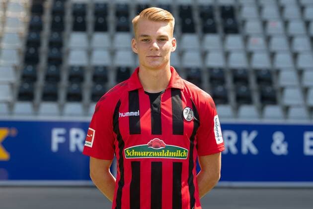 Philipp Lienhart; SC Freiburg, 1. Bundesliga, Portraittermin 2019 2020 SC Freiburg; 1. Bundesliga, Portraittermin 2019 2020 Freiburg Copyright: xEIBNER AchimxKellerx EP_eer