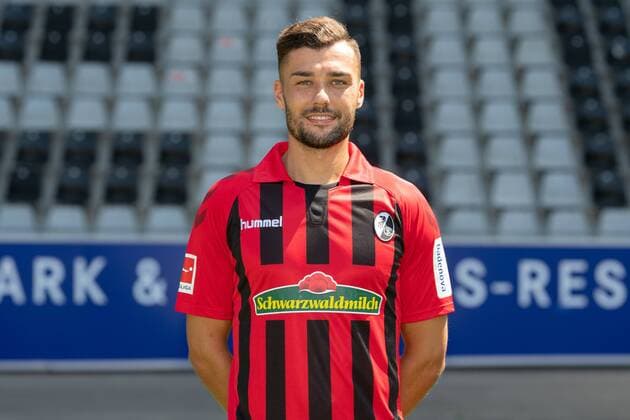 Manuel Gulde; SC Freiburg, 1. Bundesliga, Portraittermin 2019 2020 SC Freiburg; 1. Bundesliga, Portraittermin 2019 2020 Freiburg Copyright: xEIBNER AchimxKellerx EP_eer