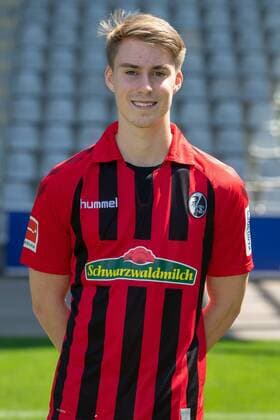 Luca Itter; SC Freiburg, 1. Bundesliga, Portraittermin 2019 2020 SC Freiburg; 1. Bundesliga, Portraittermin 2019 2020 Freiburg Copyright: xEIBNER AchimxKellerx EP_eer