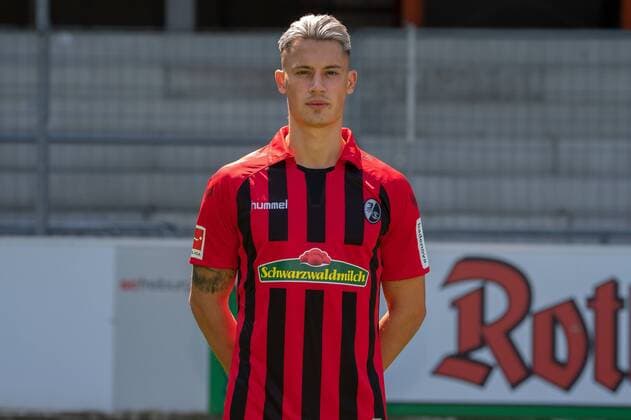 Robin Koch; SC Freiburg, 1. Bundesliga, Portraittermin 2019 2020 SC Freiburg; 1. Bundesliga, Portraittermin 2019 2020 Freiburg Copyright: xEIBNER AchimxKellerx EP_eer