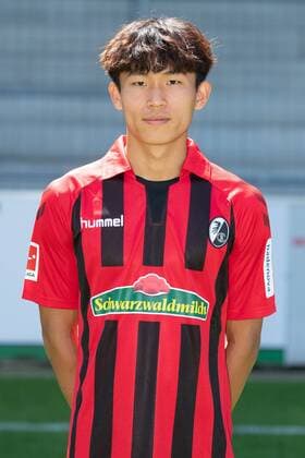 Wooyeong Jeong; SC Freiburg, 1. Bundesliga, Portraittermin 2019 2020 SC Freiburg; 1. Bundesliga, Portraittermin 2019 2020 Freiburg Copyright: xEIBNER AchimxKellerx EP_eer