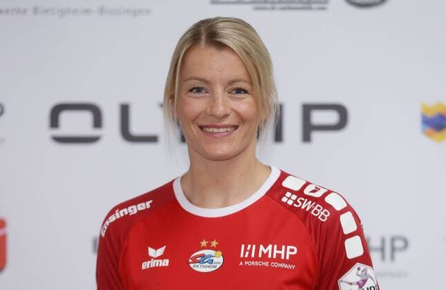 Stuttgart , Handball Fototermin SG BBM Bietigheim , Antje Lauenroth