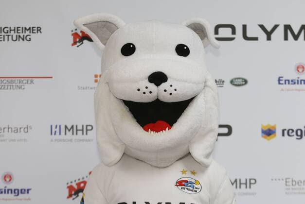 Stuttgart , Handball Fototermin SG BBM Bietigheim , Maskottchen Lotte