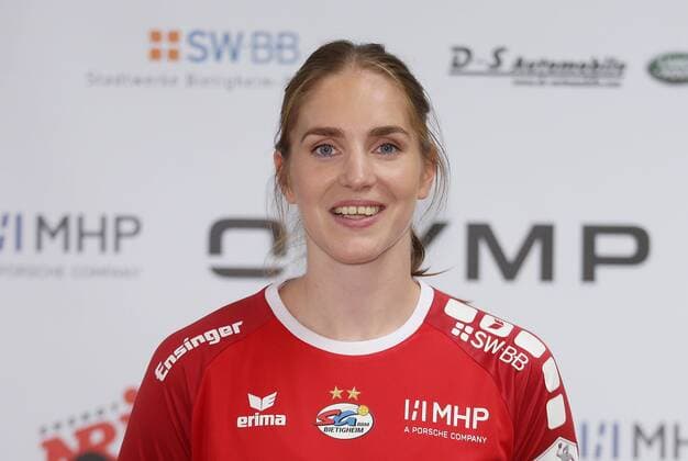 Stuttgart , Handball Fototermin SG BBM Bietigheim , Laura van der Heijden