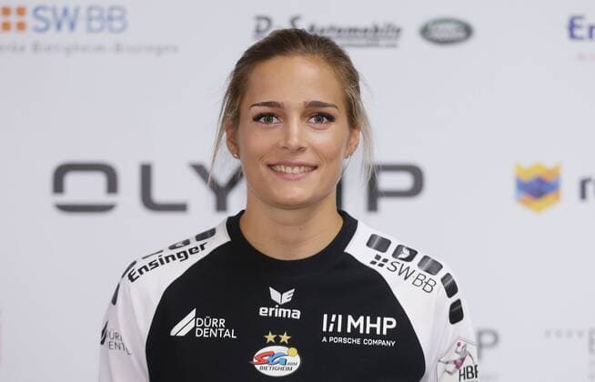 Stuttgart , Handball Fototermin SG BBM Bietigheim , Dinah Eckerle