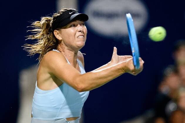 TORONTO, ON - AUGUST 05: Maria Sharapova (RUS) returns the ball during her first round match of the Rogers Cup tennis tournament on August 5, 2019, at Aviva Centre in Toronto, ON, Canada. (Photo by Julian Avram Icon Sportswire) TENNIS: AUG 05 Rogers Cup Icon190805854