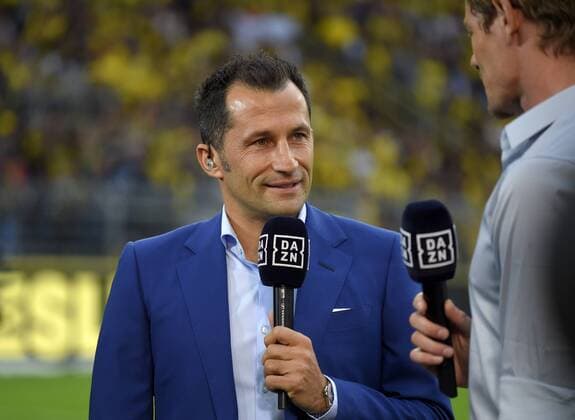 03.08.2019, Fussball 2019 2020, Supercup 2019, Borussia Dortmund - FC Bayern München, im Signal-Iduna-Park Stadion Dortmund, Sportdirektor Hasan Salihamidzic (Bayern München) beim DAZN-Interview. ***DFL and DFB regulations prohibit any use of photographs as image sequences and or quasi-video.*** *** 03 08 2019, Football 2019 2020, Supercup 2019, Borussia Dortmund FC Bayern Munich, at Signal Iduna Park Stadium Dortmund, Sports Director Hasan Salihamidzic Bayern Munich at DAZN Interview DFL and DFB regulations prohibit any use of photographs as image sequences and or quasi video