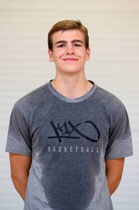 Trainingsauftakt Science City Jena am 5.8.2019 zur Saison 2019 2020 in der BARMER 2. Basketball Bundesliga ProA Lorenz Bank (Jena), Portrait hochkant Trainingshalle Sparkassen Arena