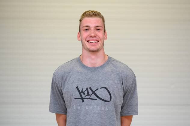 Trainingsauftakt Science City Jena am 5.8.2019 zur Saison 2019 2020 in der BARMER 2. Basketball Bundesliga ProA Nikolas Schultz (Jena), Portrait quer Trainingshalle Sparkassen Arena