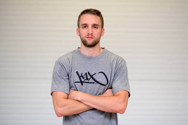 Trainingsauftakt Science City Jena am 5.8.2019 zur Saison 2019 2020 in der BARMER 2. Basketball Bundesliga ProA Matthew Vest (Jena), Portrait quer Arme verschränkt Trainingshalle Sparkassen Arena