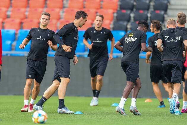 SOCCER - CL quali, Basel vs LASK BASEL,SWITZERLAND,06.AUG.19 - SOCCER - UEFA Champions League qualification, FC Basel vs Linzer ASK, preview, training Basel. Image shows players of LASK Linz. GEPAxpictures xPhilippxBrem