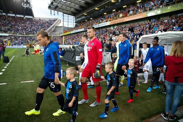Fußball, CL-Quali, FC Brügge - Dynamo Kiew Club s Ruud Vormer, Club s goalkeeper Simon Mignolet and Club s Hans Vanaken pictured at the start of a game between Belgian soccer team Club Brugge and Ukrainian club Dynamo Kyiv, in the third qualifying round of the UEFA Champions League competition, Tuesday 06 August 2019 in Brugge. BRUNOxFAHY  x05639415x