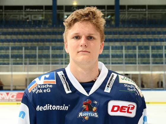 Iserlohn, Deutschland, 06.08.2019, Saison 2019 2020, DEL, Iserlohn Roosters, Pressetermin Porträt Porträttermin Spielerportraits, Neal Samanski (Iserlohn) schaut ( Iserlohn North Rhine-Westphalia Germany eu-images-09-521-023905