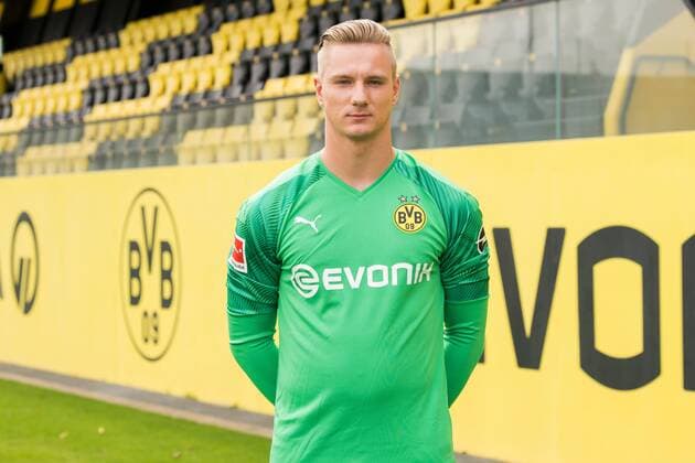 Torwart Luca Unbehaun; Borussia Dortmund; 1.BL, Porträttermin 2019 2020