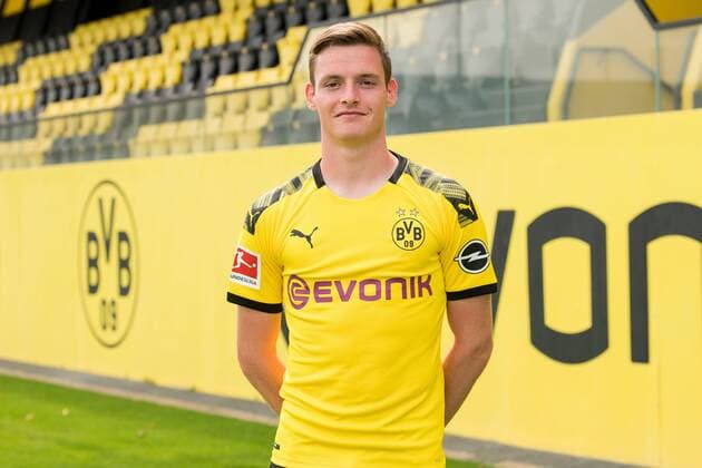 Sergio Gomez; Borussia Dortmund; 1.BL, Porträttermin 2019 2020