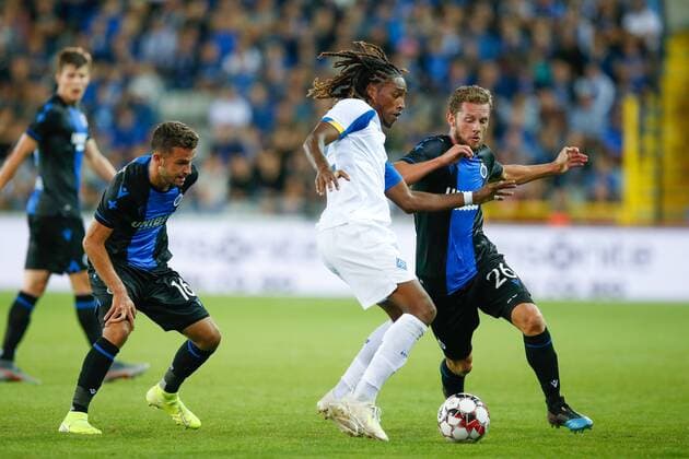 Dynamo s Gerson Rodrigues and Club s Mats Rits fight for the ball during a game between Belgian soccer team Club Brugge and Ukrainian club Dynamo Kyiv, in the third qualifying round of the UEFA Champions League competition, Tuesday 06 August 2019 in Brugge. BRUNOxFAHY  x05639508x