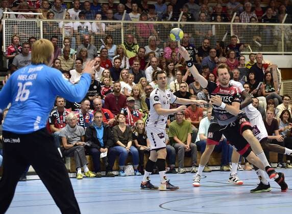 07.08.2019 - Handball - 2. Erlanger Champions Day - Saison 2019 2020 - HC Erlangen Metropolregion Nürnberg HCE - HBC Nantes - OGo - Nikolai Link (33, HC Erlangen HCE )