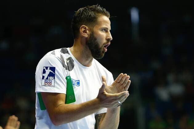 07.08.2019, xtgx, Handball Testspiel, SC Magdeburg - RK Celje emspor, v.l. Bennet Wiegert (Magdeburg, Trainer) gibt Anweisungen, gestikuliert mit den Armen, gesticulate, gives instructions Haldensleben