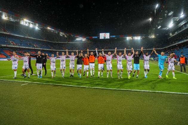 SOCCER - CL quali, Basel vs LASK BASEL,SWITZERLAND,07.AUG.19 - SOCCER - UEFA Champions League qualification, FC Basel vs Linzer ASK. Image shows the rejoicing of LASK. GEPAxpictures xPhilippxBrem