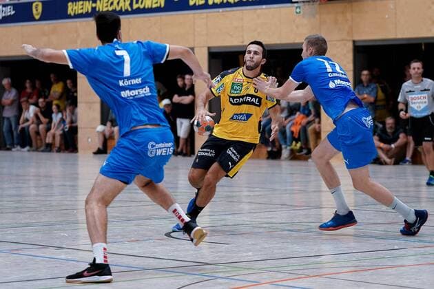 v.li.: Alexander Klimovets (SG 1887 Nussloch, 7), Romain Lagarde (RNL, 8), David Ganshorn (SG 1887 Nussloch), Aktion, Action, Spielszene, 07.08.2019, Östringen (Deutschland), Handball, Testspiel, Rhein-Neckar Löwen - SG Nußloch