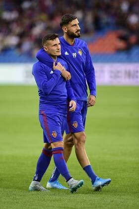 Taulant Xhaka, re. Kemal Ademi, FCB, FC Basel - LASK, Qualifikation Champions League, Fussball, 07.08.2019