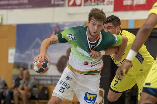 HSG Wetzlar vs St Raphael Var, Internationaler Heide-Cup 2019, Schneverdingen; 09.08.19 Olle Forsell Schefvert (HSG Wetzlar, 25) gegen Alexandru Simicu (St Raphael Var, 07) Copyright: xBEAUTIFULxSPORTS MarioxM.xKobergx