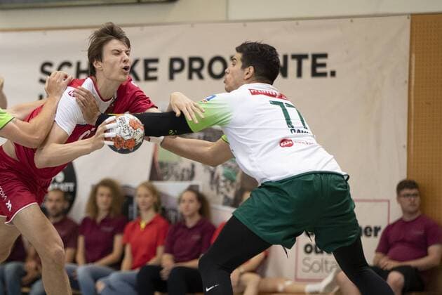 HSG Wetzlar vs Nationalmannschaft Russland, 11. Internationaler Heide-Cup 2019, Schneverdingen; 10.08.19 Sergey Kosorotov (Russische Nationalmannschaft, 99) gegen Stefan Cavor (HSG Wetzlar, 77) Copyright: xBEAUTIFULxSPORTS MarioxM.xKobergx