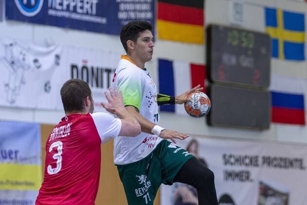 HSG Wetzlar vs Nationalmannschaft Russland, 11. Internationaler Heide-Cup 2019, Schneverdingen; 10.08.19 Stefan Cavor (HSG Wetzlar, 77) gegen Dimitrii Santalov (Russische Nationalmannschaft, 03) Copyright: xBEAUTIFULxSPORTS MarioxM.xKobergx