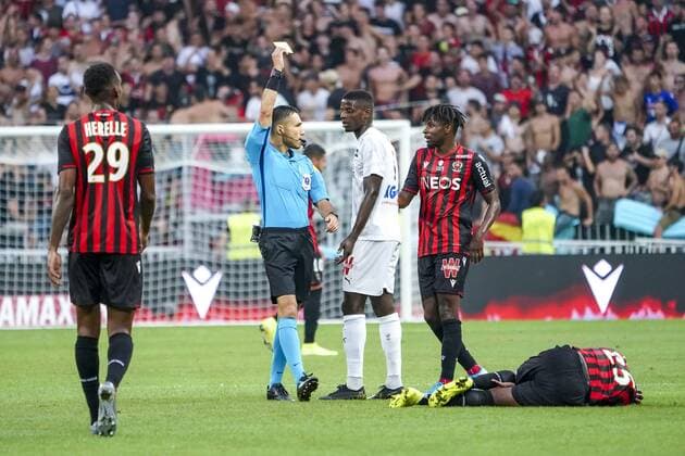 carton jaune - Eddy Gnahore (Amiens) FOOTBALL : OGC Nice vs Amiens SC - Nice - 10 08 2019 NorbertScanella PanoramiC 
