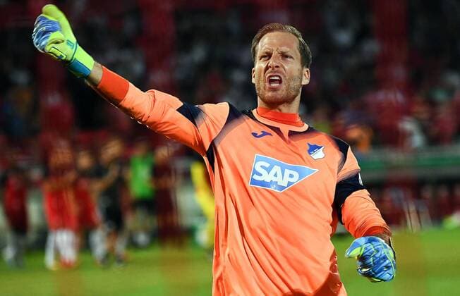 Sport Bilder des Tages 10.08.2019, xjhx, Fussball DFB-Pokal 1.Runde, Kickers Wuerzburg - TSG 1899 Hoffenheim emspor, v.l. Oliver Baumann (1899 Hoffenheim) jubeln jubelt nach Spielende. (DFL DFB REGULATIONS PROHIBIT ANY USE OF PHOTOGRAPHS as IMAGE SEQUENCES and or QUASI-VIDEO) Wuerzburg