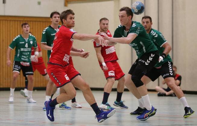 BAU 10.08.2019 Bönnigheim Handball Wacker Thun vs. SG BBM Bietigheim, v.l. Max Öhler (BBM), Phillip Holm (Wacker Thun)