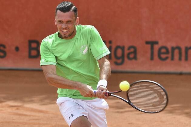 GER, Tennis-Point-Bundesliga, 1BL, Badwerk Gladbacher HTC 1 vs. TK GW Mannheim 1 11.08.2019, An den Holter Sportstätten, Moenchengladbach, GER, Tennis-Point-Bundesliga, 1BL, Badwerk Gladbacher HTC 1 vs. TK GW Mannheim 1, im Bild Tobias Kamke GER (TK GW Mannheim 1)