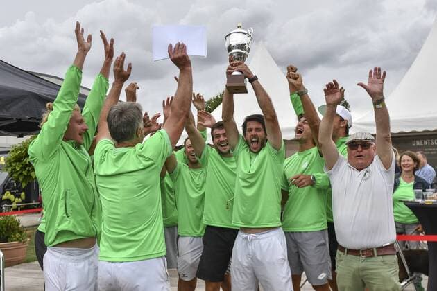 Sport Bilder des Tages GER, Tennis-Point-Bundesliga, 1BL, Badwerk Gladbacher HTC 1 vs. TK GW Mannheim 1 11.08.2019, An den Holter Sportstätten, Moenchengladbach, GER, Tennis-Point-Bundesliga, 1BL, Badwerk Gladbacher HTC 1 vs. TK GW Mannheim 1, im Bild die Mannschaft von Mannheim Jubel Freude Emotion wird Deutscher Meister 2019