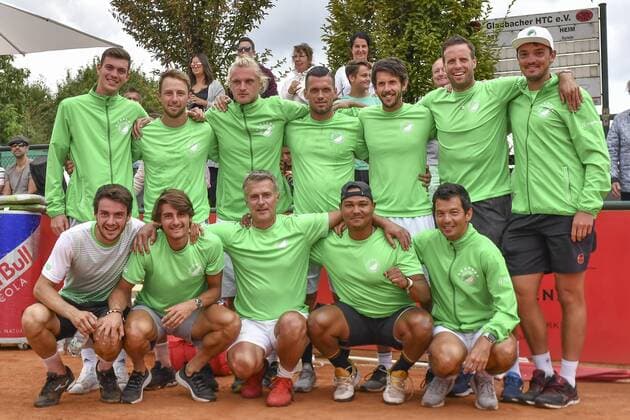 GER, Tennis-Point-Bundesliga, 1BL, Badwerk Gladbacher HTC 1 vs. TK GW Mannheim 1 11.08.2019, An den Holter Sportstätten, Moenchengladbach, GER, Tennis-Point-Bundesliga, 1BL, Badwerk Gladbacher HTC 1 vs. TK GW Mannheim 1, im Bild die Mannschaft von Mannheim Jubel Freude Emotion wird Deutscher Meister 2019