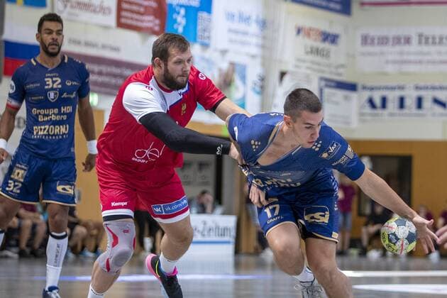 St Raphael Var vs Nationalmannschaft Russland, 11. Internationaler Heide-Cup 2019, Schneverdingen; 11.08.19 Aleksa Kolakovic (St Raphael Var, 17) gegen Aleksandr Kotov (Russische Nationalmannschaft, 47) Copyright: xBEAUTIFULxSPORTS MarioxM.xKobergx