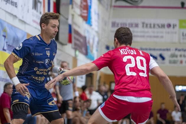 St Raphael Var vs Nationalmannschaft Russland, 11. Internationaler Heide-Cup 2019, Schneverdingen; 11.08.19 Xavier Barachet (St Raphael Var, 04) gegen Kirill Kotov (Russische Nationalmannschaft, 29) Copyright: xBEAUTIFULxSPORTS MarioxM.xKobergx